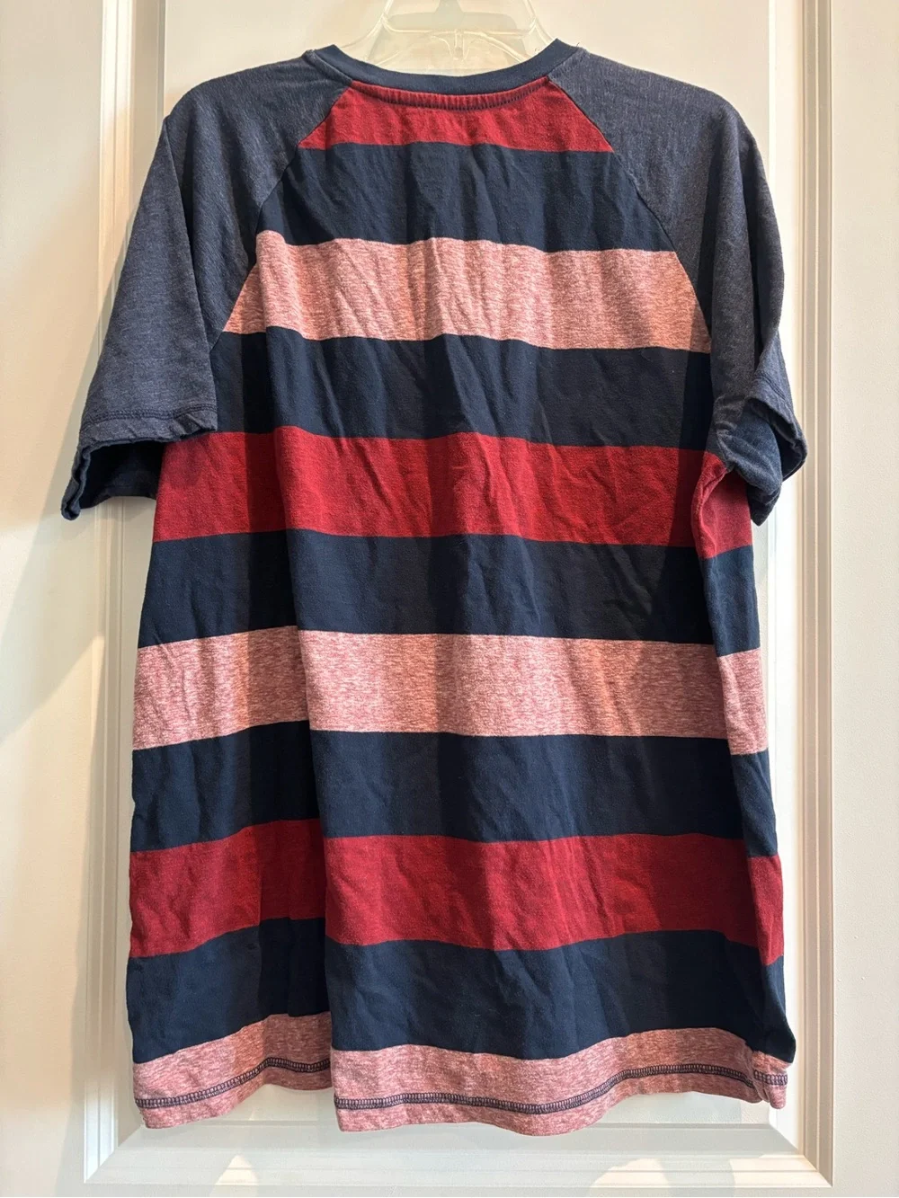 Levi’s 2XL Athletic Fit Henley T-Shirt Red Navy Striped Short Sleeve Casual Tee